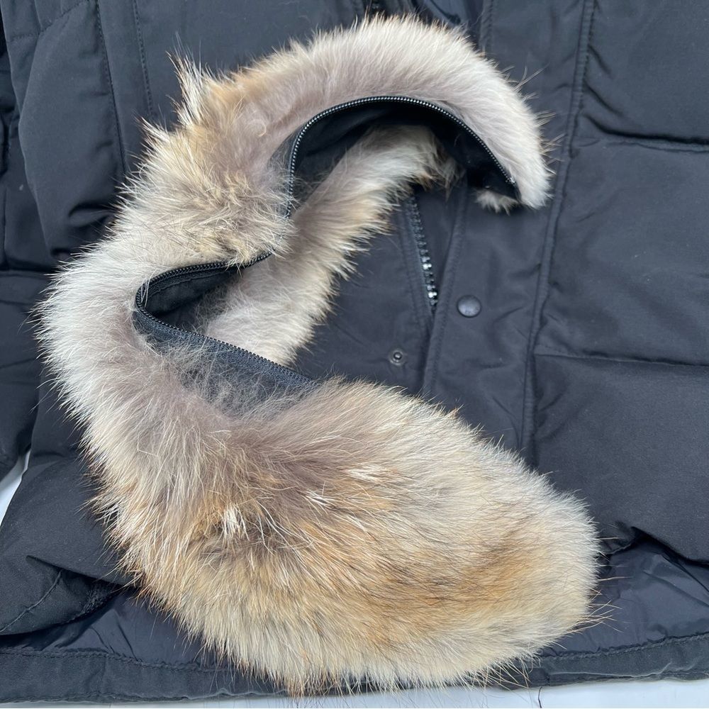 Canada Goose Women's Black Puffer Down Winter Jacket Size M - Picture 2 of 14
